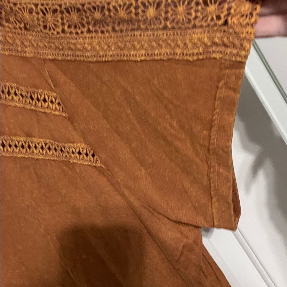 Kori Women's Rust Crochet Accent Top - Picture 3 of 4